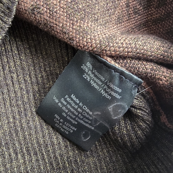 Heartloom Dorsa Knit Geometric Sleeveless Front Zip Sweater Top - Cocoa Brown - Picture 7 of 10